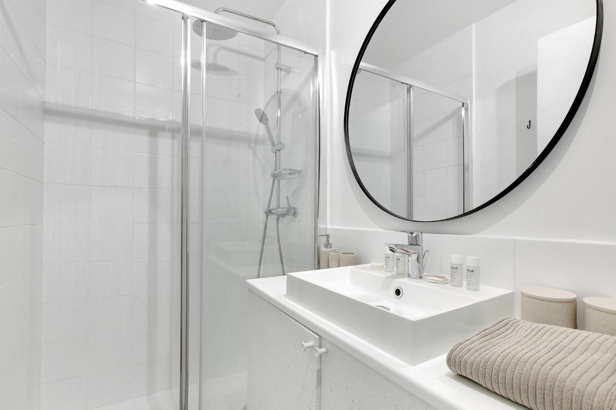 New Near Montparnasse In 15 Apartment *