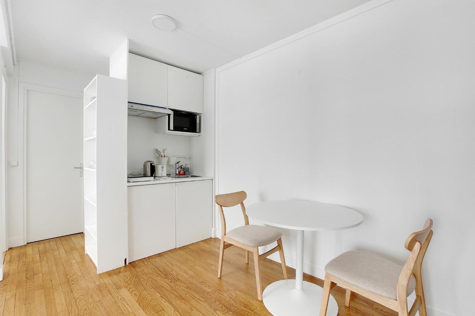 New Near Montparnasse In 15 Apartment
